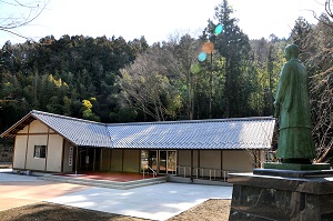 高山社情報館