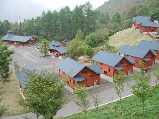 山小屋風のコテージ